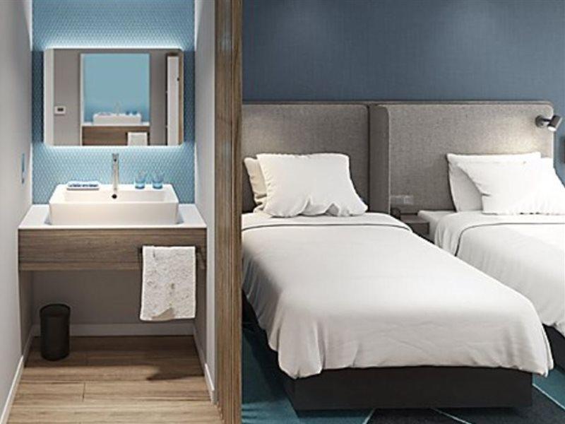 Hotel Express Expo Centre By Ihg 4*