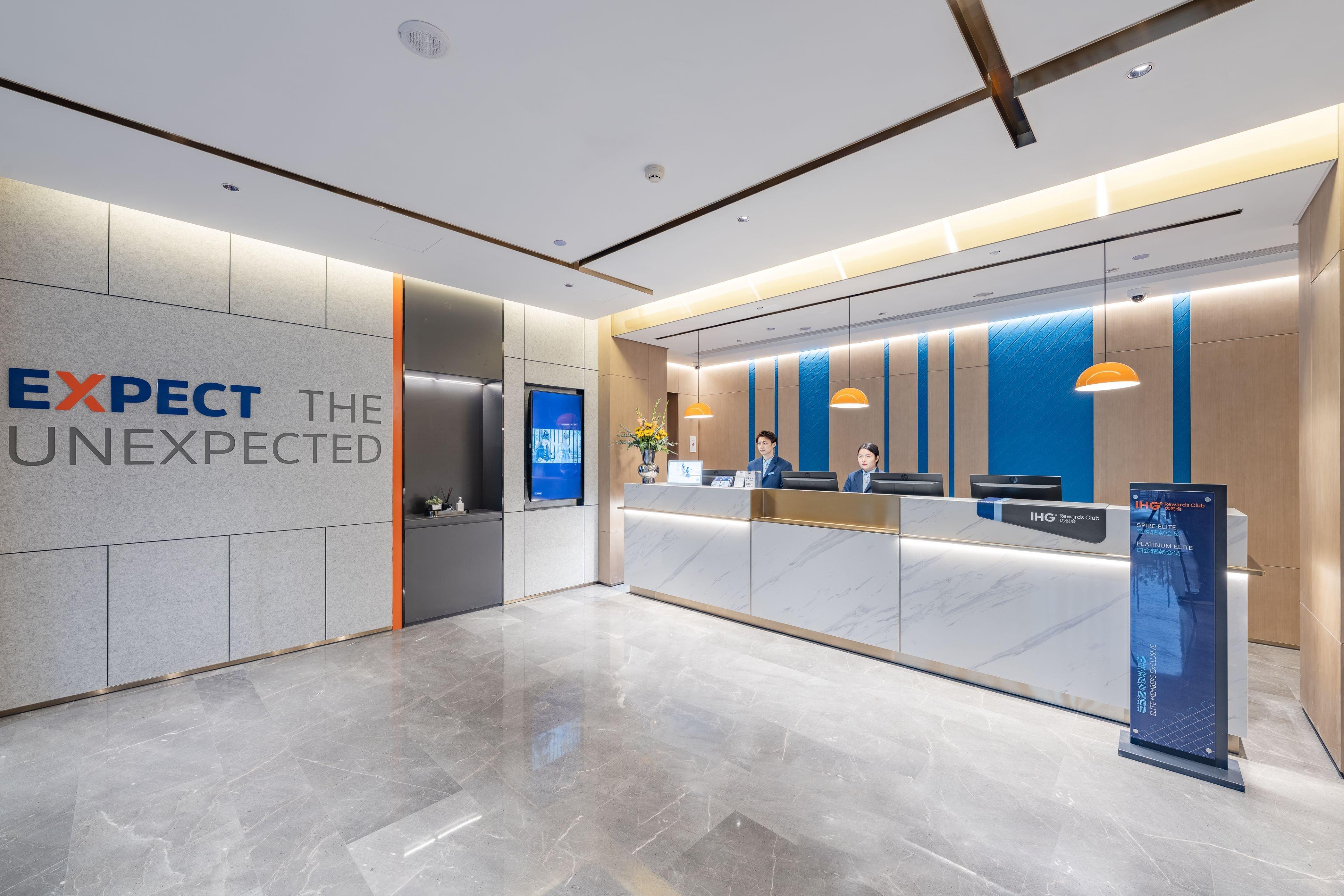 Hotel Express Expo Centre By Ihg 4*
